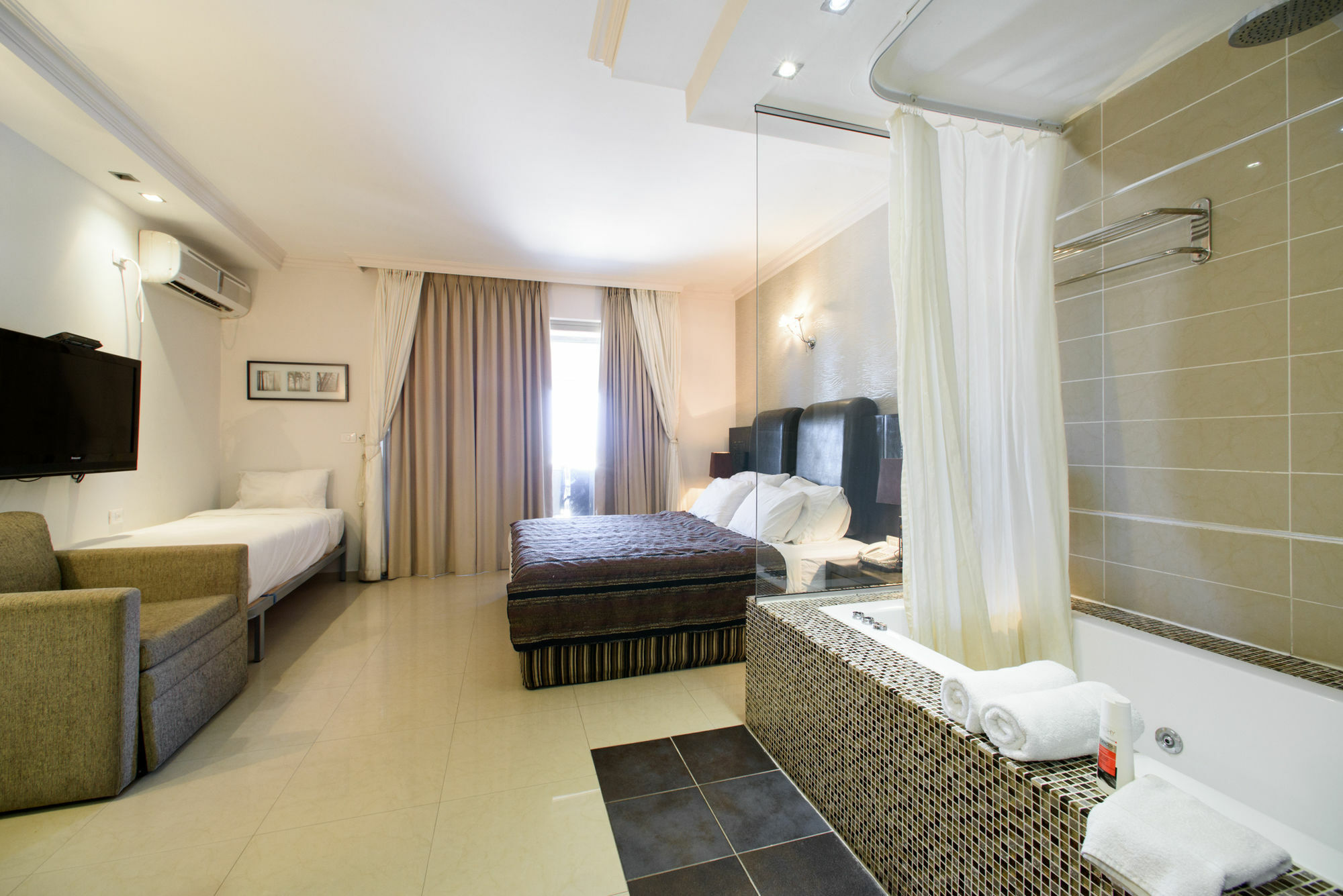 Royalty Suites Тель-Авив Экстерьер фото