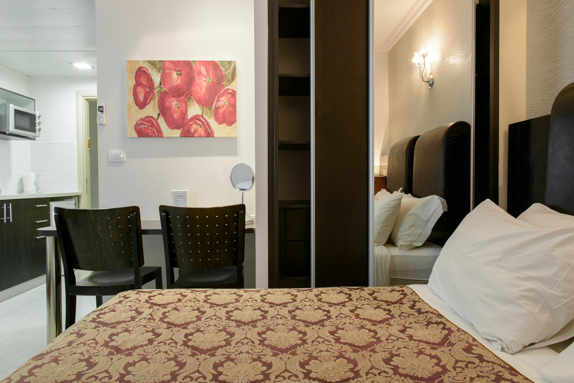 Royalty Suites Тель-Авив Экстерьер фото